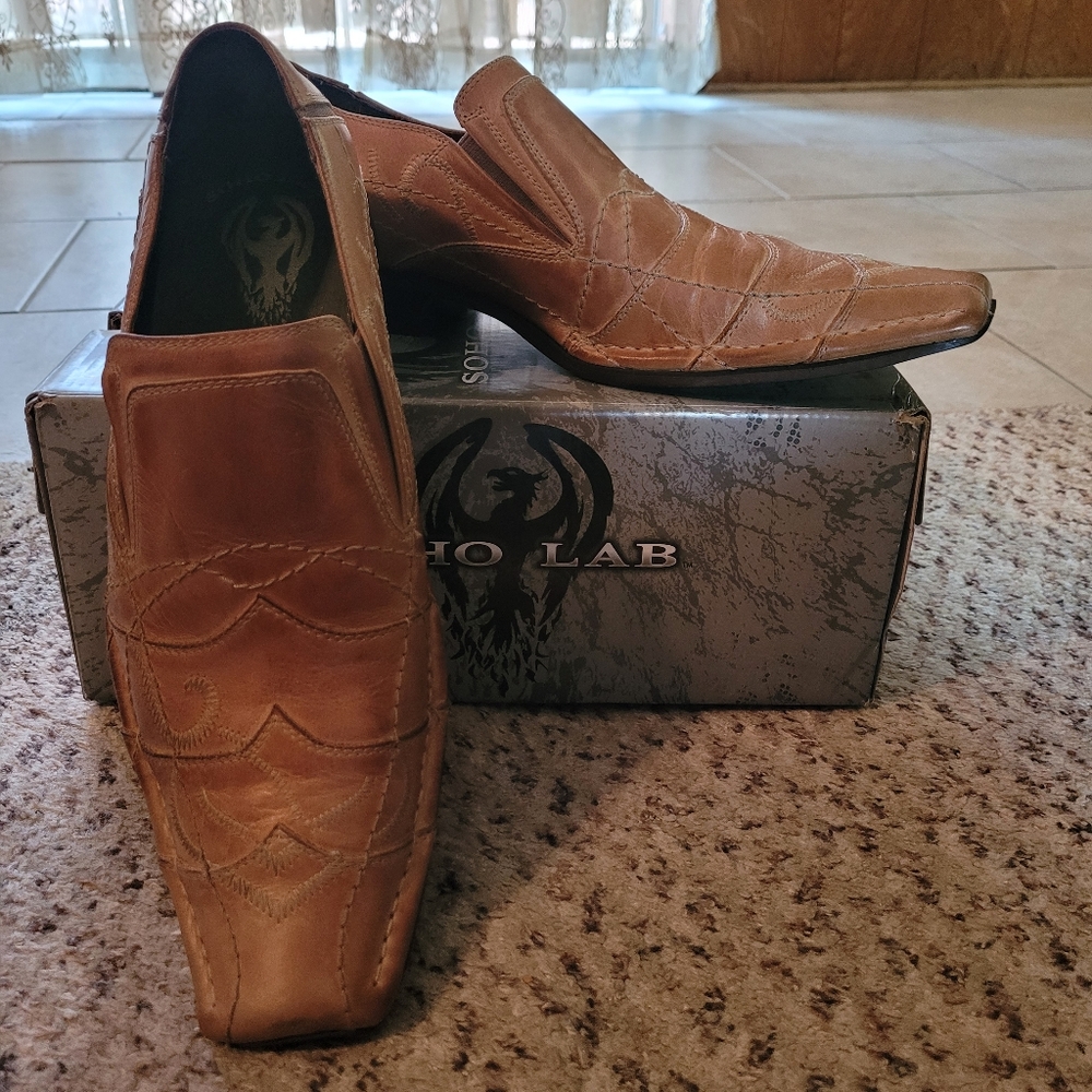 Soho Lab Tan slip-on